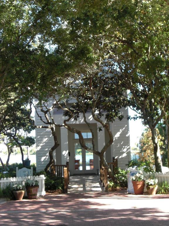 Carillon Beach Resort Inn Rosemary Beach Exterior photo