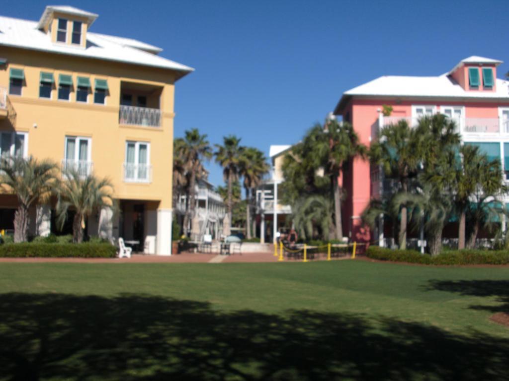 Carillon Beach Resort Inn Panama City Beach Exterior photo