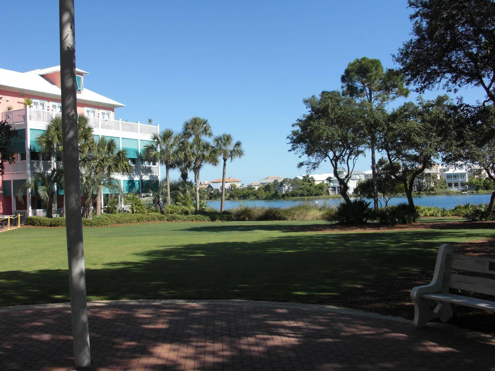 Carillon Beach Resort Inn Panama City Beach Exterior photo